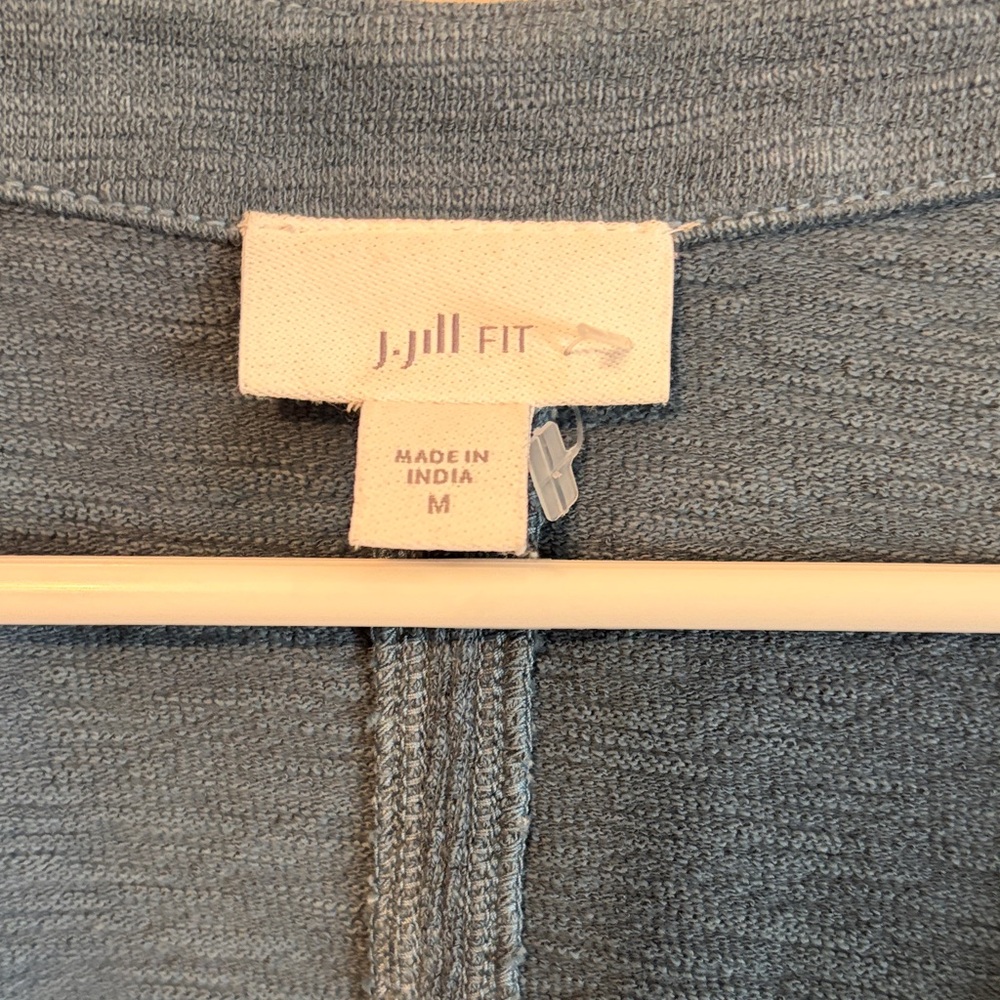 J. Jill FIT: Navy to Light Blue Ombre V-Neck dress. Med. 💯 cotton. With pockets - Picture 2 of 6